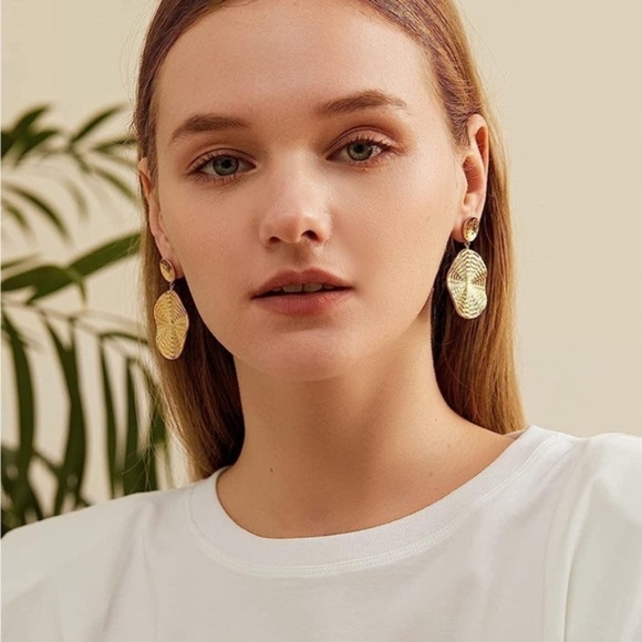 14k Yellow Gold Victorian Drop Earrings. SKU: EG12573Y45JJ  GOLD 14k Gold Plated Boho Round Drop Earrings